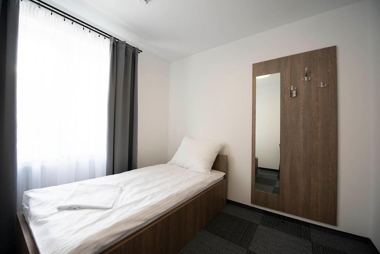 Hostel Sms Free Parking Bydgoszcz Bagian luar foto